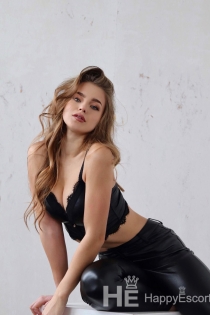 Marty, Age 22, Escort in Tirana / Albania - 1