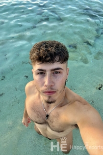 Luis Daniels, Age 26, Escort in London / United Kingdom - 2