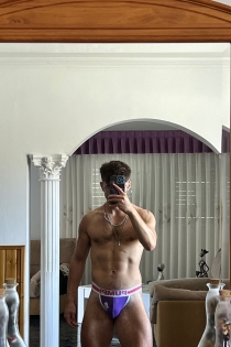 Luis Daniels, Age 26, Escort in London / United Kingdom - 8