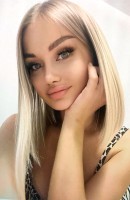 Angelina, 25 ετών, Πάρμα / Ιταλία Συνοδοί