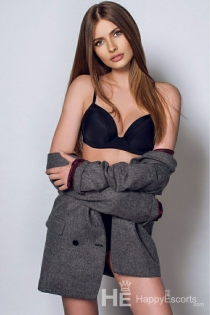 Dinka, 25 años, Escorts Nápoles / Italia - 4