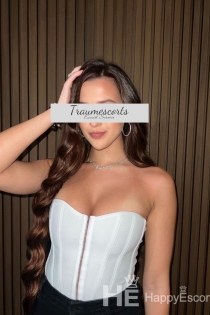 ブレンダ、23 歳、ハンブルク / ドイツ エスコート - 1