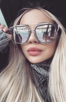Uliana, 23 ετών, Γένοβα / Ιταλία Συνοδοί