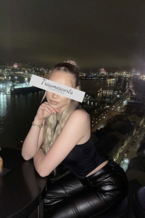 Emma, ​​21 år, Hamburg / Tyskland Escorts - 9