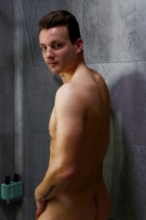 Ian, Age 25, Genoa / Italy Escorts - 4