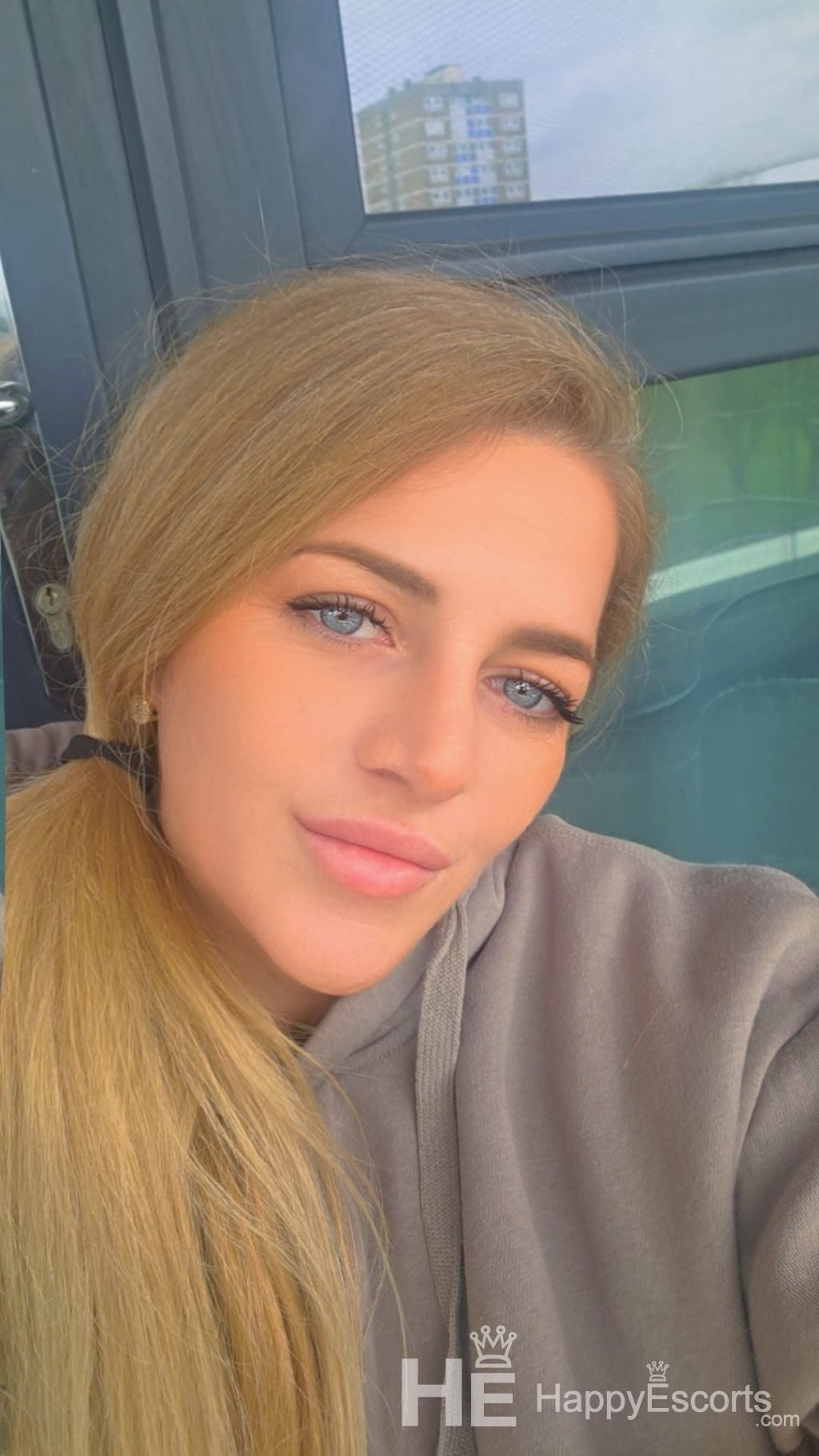 Sofia27, Age 35 - 1