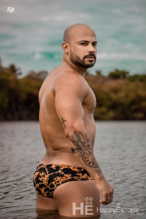 Matheus Brasil, 28 let, Lizbona / Portugalska Spremljevalci - 2