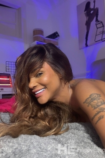 Gabriela Andrade, 33-aastane, Lissabon / Portugali saatja – 11