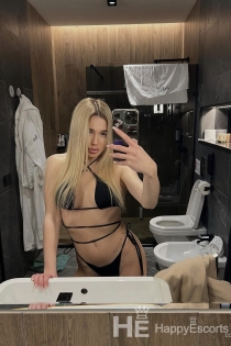 Arina, Miaka 24, Padua / Italia Wasindikizaji - 3