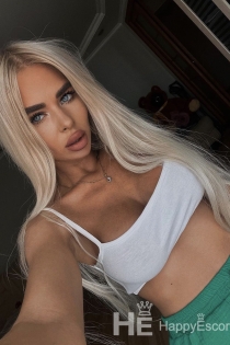 Uliana, Miaka 23, Lecce / Italia Wasindikizaji - 3