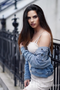 Karina, Umur 21, Pengiring Tirana / Albania - 3