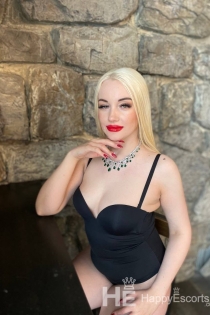Лаура, 24 роки, Париж / France Escorts - 6