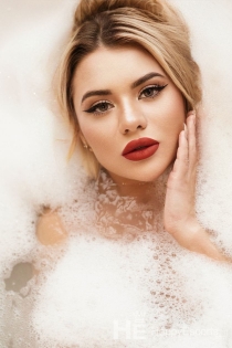 Svete, Umur 25, Pengiring Paris / Perancis - 9