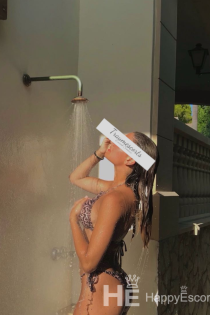 Nora, 23 let, Hamburk / Německo Doprovod - 1