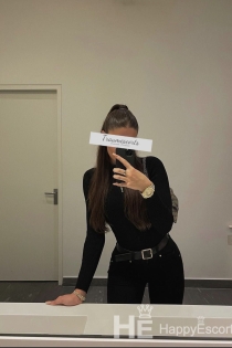 Nora, 23 anni, Amburgo / Germania Escort - 4