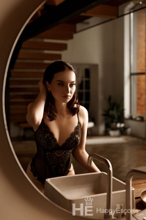 Anna, Miaka 23, Budapest / Hungaria Wasindikizaji - 4