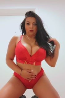 Gessyka, Age 28 - 2