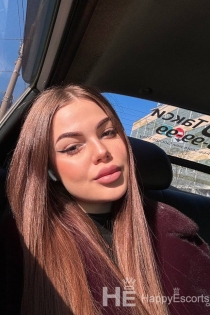 Lisa, Usia 23, Pengawal Paris / Prancis - 7