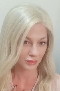 Petitealicets, 32-aastane, Ateena/Kreeka saatjad – 2