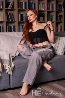 Целина, 25 године, пратња Париз / Француска - 11
