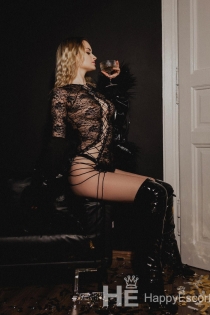 Mira, 24 let, Tirana / Albánie Escorts - 8
