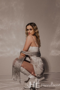 Mira, 24 let, Tirana / Albánie Escorts - 9