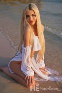 Christina, 19 éves, Dubai / Egyesült Arab Emírségek kísérői – 1