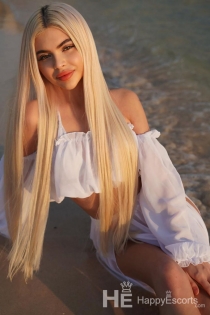 Christina, 19 let, Dubaj / ZAE Spremljevalci - 2
