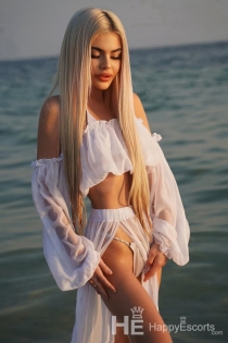 Christina, Age 19, Escort in Dubai / UAE - 4