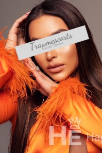 Nicola, 26 let, Mnichov / Německo Doprovod - 2