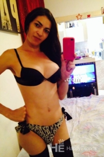 Ana, 34 let, Avignon / France Escorts – 2