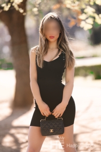 Esther, Miaka 21, Barcelona / Uhispania Wasindikizaji - 3
