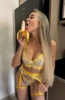 Mia Maya, Age 31, Santorini / Greece Escorts