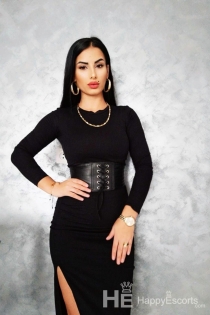 Sophia, Usia 28, Pengawal Wina / Austria - 1