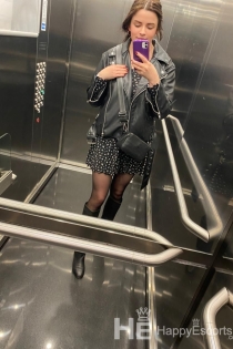 Olga, 28 let, Praha / Česká republika Doprovod - 3