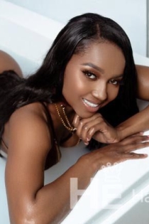 Angel Belvaux, Umri wa miaka 28, Esch-sur-Alzette / Luxembourg Kusindikizwa - 8