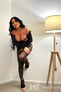 Selin, 26 let, Bělehrad / Srbsko doprovod - 2