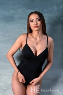 Erika, Age 24, Escort in Paris / France - 2