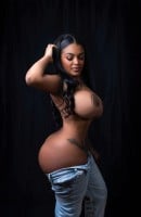 Nikky, Age 27, Cannes / France Escorts