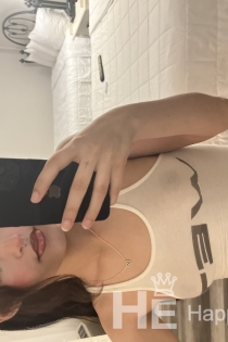Redd, Age 19, Escort in Orange City FL / USA - 2