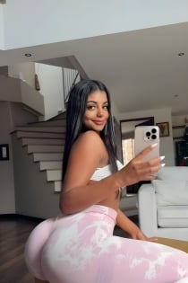 Luna Castillo, Umur 24, Pengiring Luxembourg / Luxembourg - 5