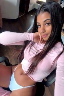 Luna Castillo, Umur 24, Pengiring Luxembourg / Luxembourg - 2
