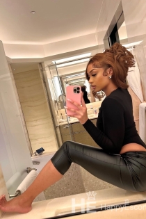 Annabel, Miaka 24, Lagos / Nigeria Wasindikizaji - 2