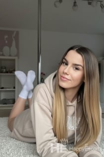 Antonia, Age 23, Escort in Cologne / Germany - 5