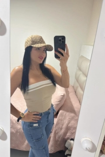 Juliana, Miaka 25, San Giljan / Malta Wasindikizaji - 11
