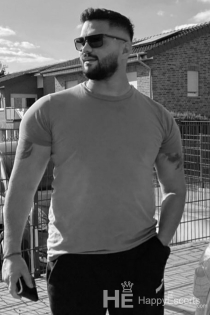 Umut, 31-vuotias, Duisburg / Saksa Escorts - 6