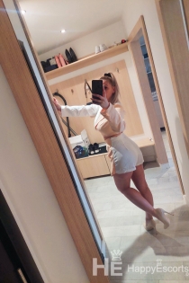 Larisa, Alter 23, Escort in Sofia / Bulgarien - 1