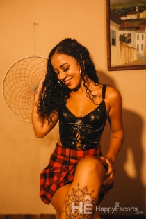 Rafaella Tatto, 22 m., Rio de Žaneiras / Brazilijos palydos – 1