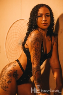 Rafaella Tatto, ηλικία 22, Ρίο ντε Τζανέιρο / Βραζιλία Συνοδοί - 2