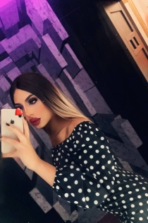Marta, 26 let, Jerevan / Arménie doprovod - 1